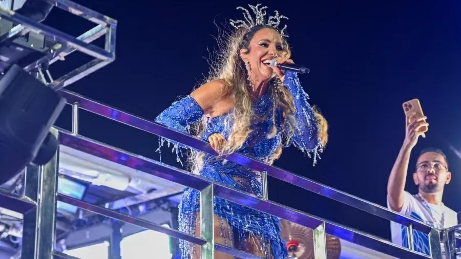 Ivete Sangalo dá bronca em foliões no Carnaval de Salvador: “Roda é minha”