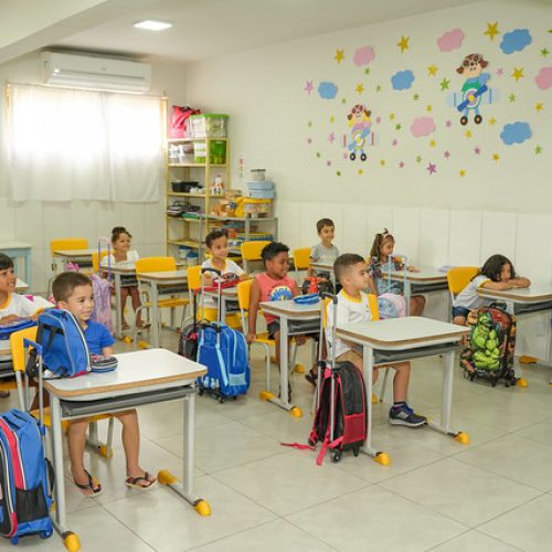 Mais de 9 mil alunos retornam às aulas na rede municipal de Catalão