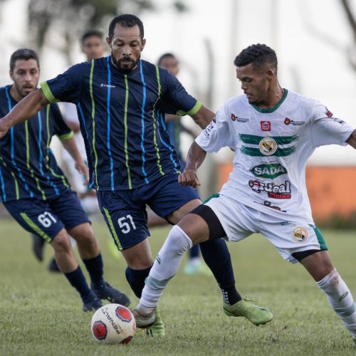 Quarta rodada do Campeonato Catalano 2025 tem goleada, liderança isolada e briga acirrada pela classificação
