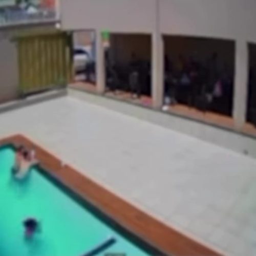 Criança de 7 anos morre após se afogar em piscina durante confraternização em Palmeiras de Goiás